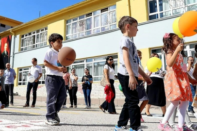 20 milyon öğrenci için ders zili yeniden çalıyor