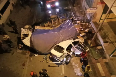 Çarptığı otomobille üst geçitten düştü: Çok sayıda ölü ve yaralı var