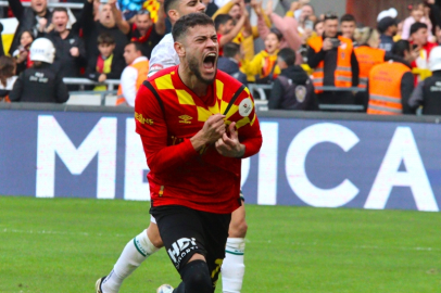 Feyenoord, Gimenez'in yerini doldurmak için Romulo'yu listeye aldı