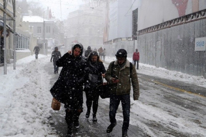 İstanbul'a kar geliyor mu? Uzman isimden son dakika açıklamalar!