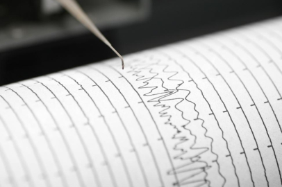 Santorini Adası'ndaki sismik hareketlilik nedeniyle eğitime 1 gün ara verildi