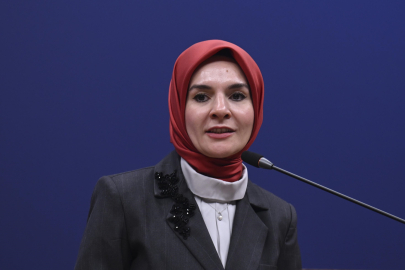 Bakan Göktaş: Sosyal medya düzenlemesinde yaş sınırı kademeli olacak!