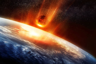 Evet, bir cisim yaklaşıyor: Dünyaya çarpma ihtimali ne kadar?