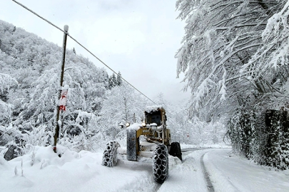 Meteoroloji uyarmıştı: Kar yağışı nedeniyle okullara ara verildi