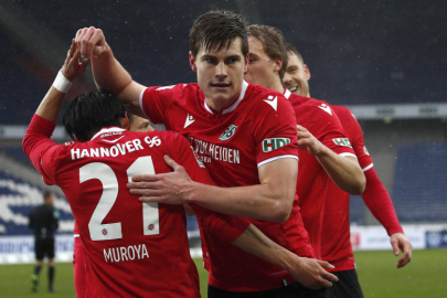 Galatasaray, stoper takviyesi için Udinese, Empoli ve Anderlecht’ten isimleri listeye aldı