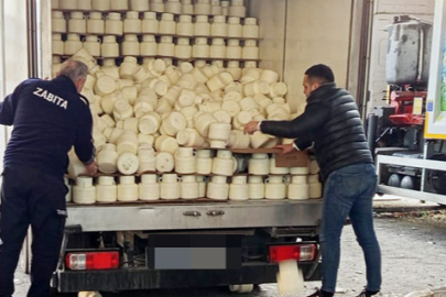 Bunları vatandaşa yedireceklerdi! Ankara'da 9 Ton Bozuk Peynir İmha Edildi