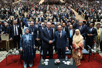 Cumhurbaşkanı Erdoğan'ı örnek gösterdi: Hepimizin ders çıkarması gereken bir gerçek