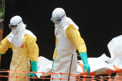 Ebola virüsü yeniden patladı