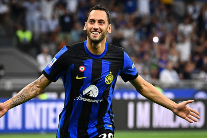 Çalhanoğlu İtalya'da eleştirilerin odağı oldu! ''Artık bitti, taraftar tedirgin''