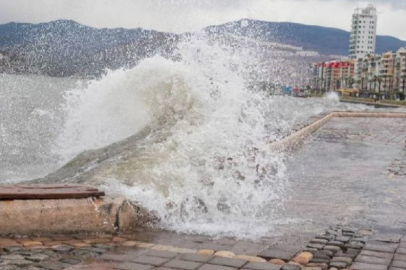 Tsunami tehlikesi: Türkiye kıyıları için risk ne kadar?
