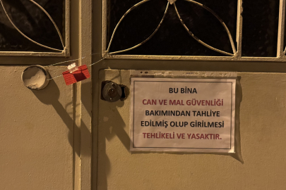 Üsküdar'da Toprak Kayması: 2 bina boşaltıldı