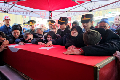 Şehit cenazesinde gözyaşları sel oldu