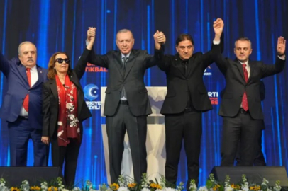 Cumhurbaşkanı Erdoğan'dan yeni üyelere rozet