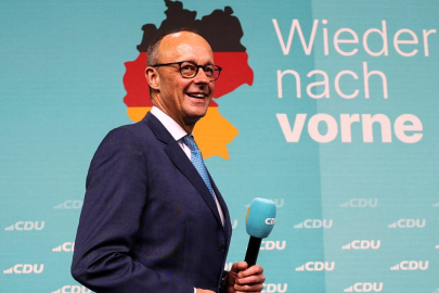 Almanya'da seçim sonuçları belli oldu! Scholz mağlubiyeti kabul etti