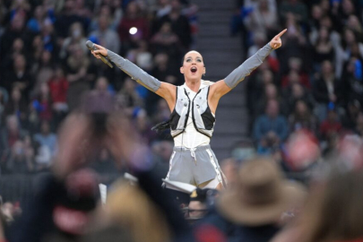 ABD'li şarkıcı Katy Perry, Blue Origin ile uzaya gidiyor