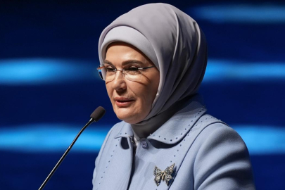 Emine Erdoğan: Tarihi şahsiyetler insanlığa tarip edilecek izler bırakırlar