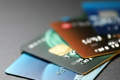 Kredi kartlarında değişim: Limitler ve vadeler yenileniyor