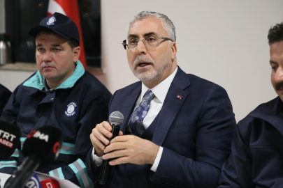 Bakan Işıkhan Gaziantep'te: Şehirlerimiz eskisinden daha iyi bir şekilde ayağa kaldırılıyor