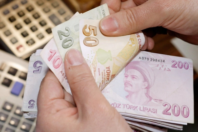 Emekli Bayram İkramiyesine Zam Geliyor! 3 formül masada