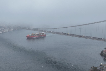 İstanbul Boğazı'nda gemi trafiği askıya alındı