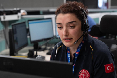 Nefes borusuna anne sütü kaçan bebek, 112 Acil Çağrı Merkezi sayesinde kurtuldu