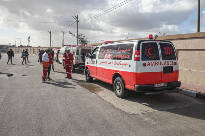 Filistin Kızılayı: Refah'ta kuşatma altındaki 9 sağlık çalışanından 3 gündür haber alınamıyor