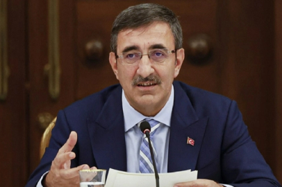 Piyasalarda hareketlilik geçici mi? Cevdet Yılmaz yanıtladı