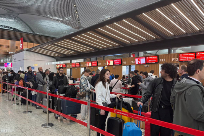 İstanbul havalimanlarında bayram yoğunluğu