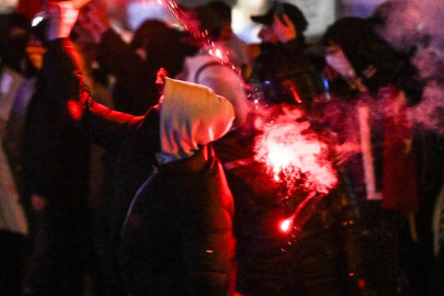 İzinsiz gösterilere ilişkin soruşturmada 38 tutuklama