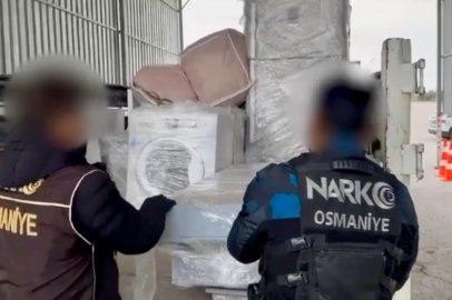 Kamyonetteki 39 kilo 650 gram uyuşturucuyu "Pars" buldu