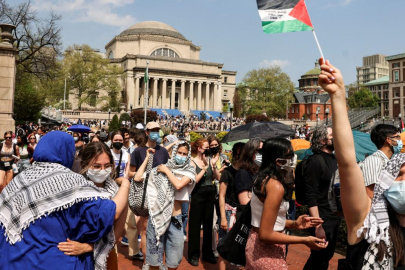 ABD'deki üniversitelere göre hükümet öğrencileri sınır dışı etmek için "yeni taktikler" kullanıyor