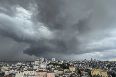 Yağışlı hava hafta sonunda da etkili olacak mı? İşte tahminler...