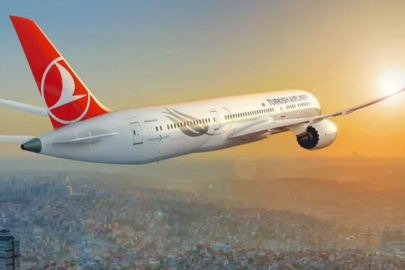 Bodrum seferindeki uçağa yıldırım çarptı