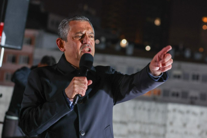 Şişli’de CHP’den miting: Özgür Özel’den iktidara sert çıkış