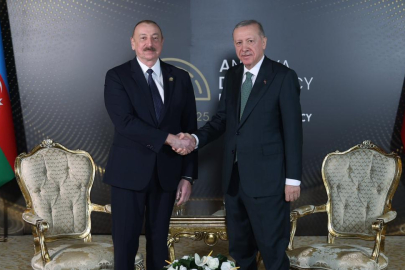 Liderler Antalya'da buluştu... Başkan Erdoğan'dan diplomasi trafiği