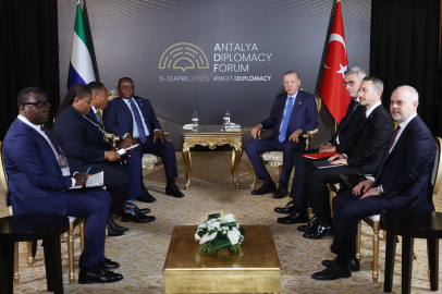 Cumhurbaşkanı Erdoğan'ın diplomasi trafiği devam ediyor