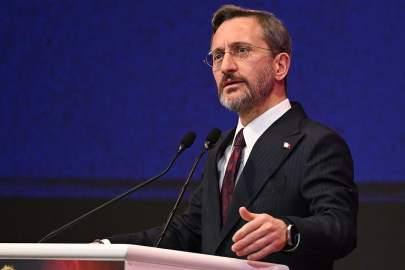 Fahrettin Altun: Gazetecilerin üzerinde mesleki sorumluluk bulunmaktadır