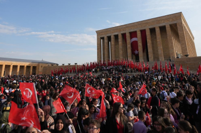 23 Nisan coşkuyla kutlanıyor