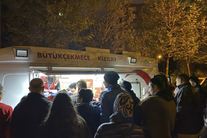 Deprem sonrası Türk Kızılay'dan 350 bin kişilik gıda desteği