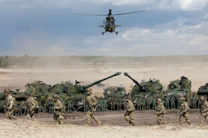 Küresel askeri harcamalar geçen yıl 2 trilyon 718 milyar dolarla rekor yenilendi