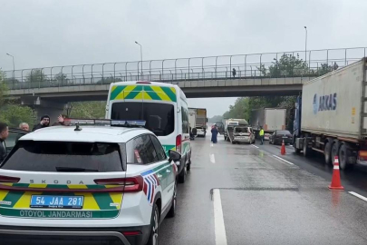Otoyolda zincirleme kaza: Uzun araç kuyrukları oluştu