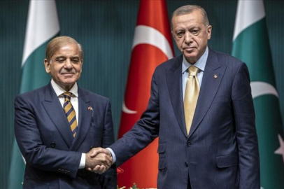 Cumhurbaşkanı Erdoğan ile Pakistan Başbakanı Şerif Görüştü