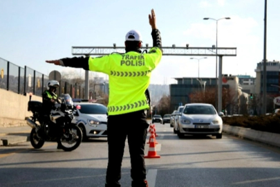 Yeni düzenleme yolda: Üç ihlalde ehliyet iptal edilecek