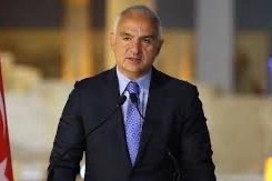 Bayram tatili 9 gün olacak mı? Bakan Ersoy'dan dikkat çeken açıklama!
