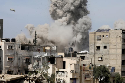 Soykıımcı İsrail yardım merkezine saldırdı