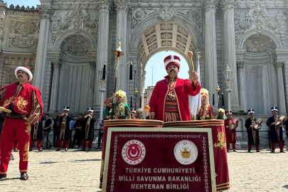 Yaz dönemi Mehteran Birliği gösterileri Dolmabahçe'de başladı