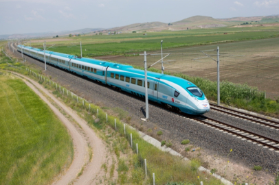 Hızlı tren ağı genişliyor! 2 il arası seyahat süresi 2,5 saate düşecek