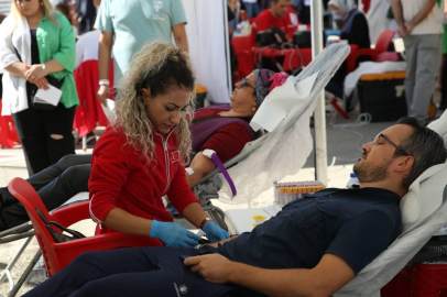 Türk Kızılay 2,3 milyon gönüllü kan bağışçısıyla dünyada 3'üncü oldu
