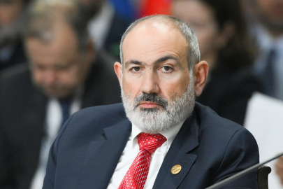 Ermenistan Başbakanı, "kriminal oligarşik ruhban sınıfının, iktidarı gasp planının engellendiğini" açıkladı