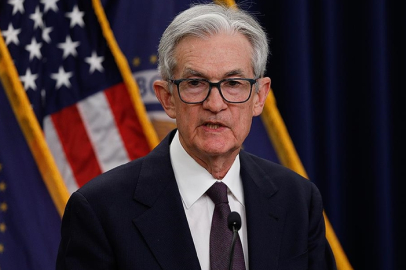 Fed Başkanı Powell, ekonomi güçlü kaldıkça faiz oranları konusunda beklemede kalabileceklerini belirtti